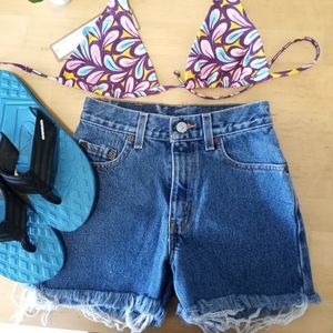 Levi's 550 High Rise Cut off Jeans Shorts Sz 25